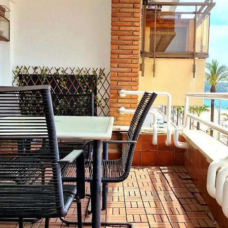 Vivalidays Rosalia - Centro * Lloret de Mar