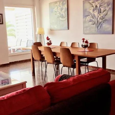 Vivalidays Rosalia - Centro * Lloret de Mar