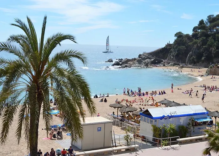 Vivalidays Rosalia - Centro * Lloret de Mar